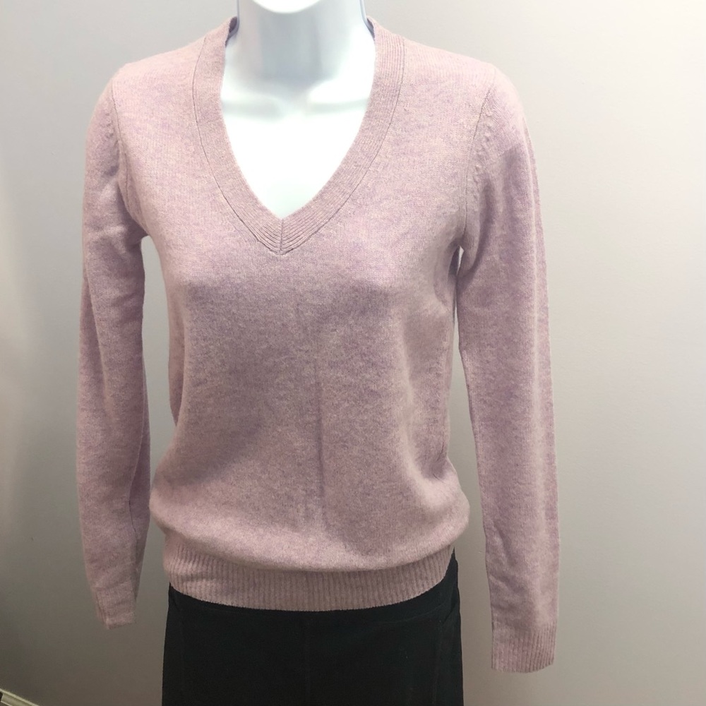 Uniqlo Women Soft Lambswool V Neck Sweater